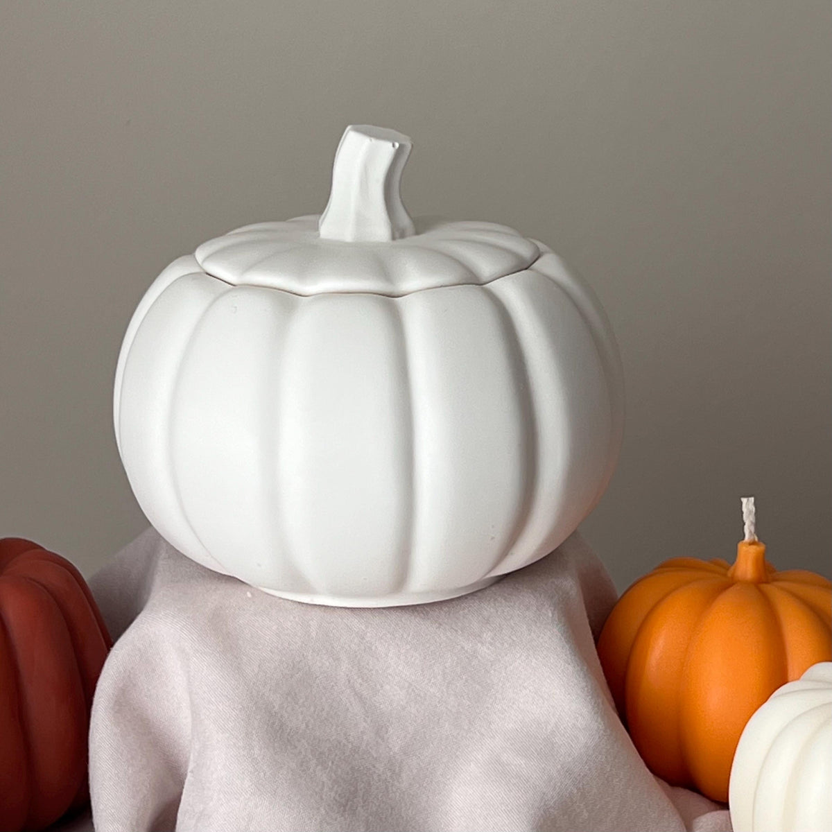 Pumpkin Jar Soy Wax Candle: Handmade Jesmonite Vessel, Autumn Scent-3
