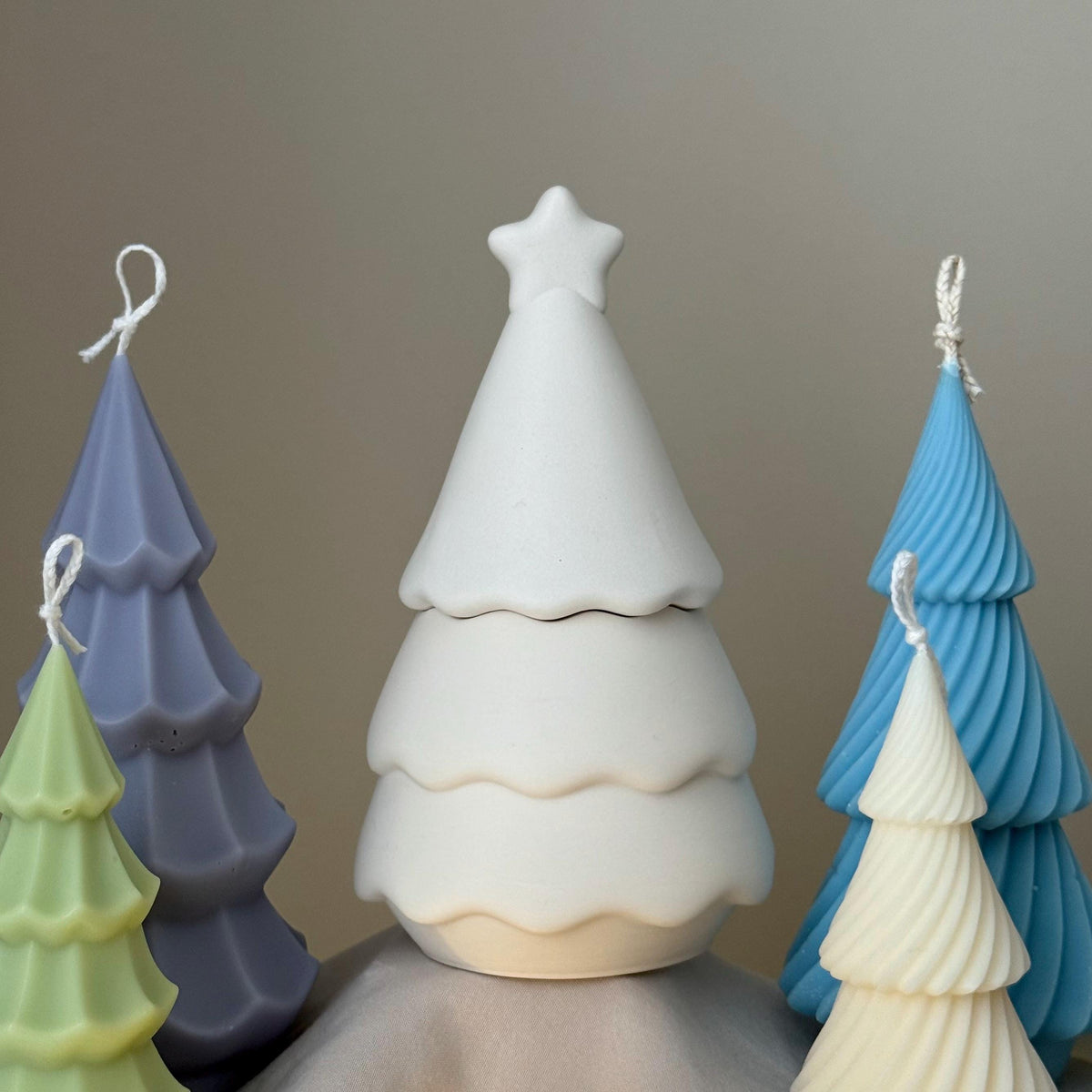Christmas Tree Jar Soy Candle: Handmade Jesmonite Decor-3