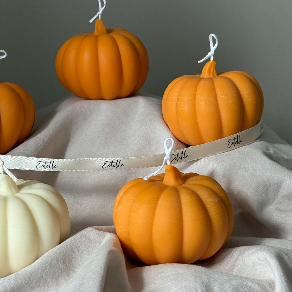 Handmade Pumpkin Soy Wax Candle: Autumn Decor Gift-2