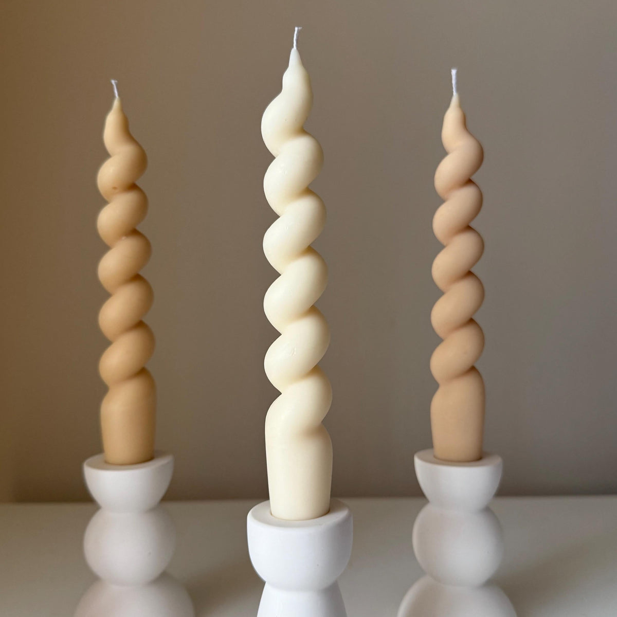 Handmade Spiral Soy Wax Taper Candle: Decorative Centerpiece-2