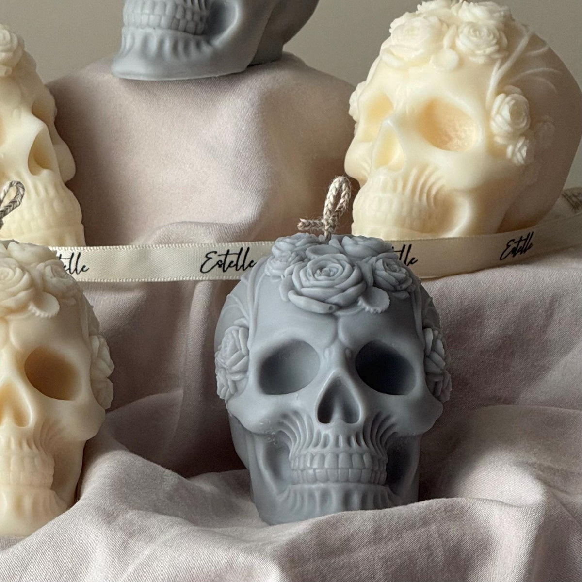 Handmade Halloween Flowers Skull Candle: Spooky Soy Wax Home Decor-2