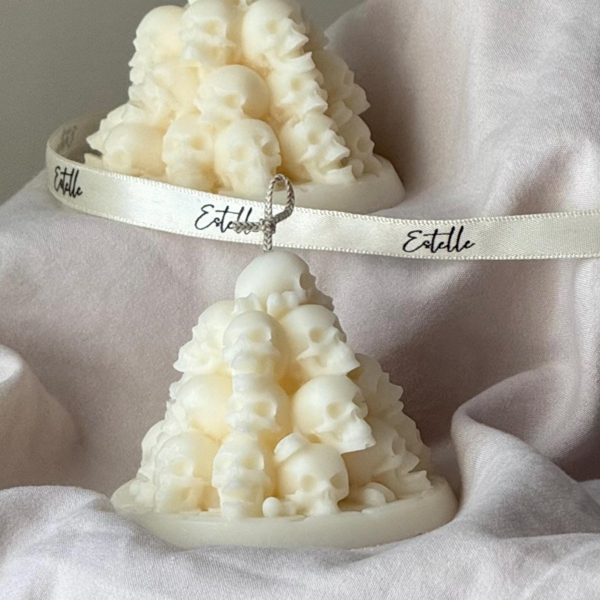 Handmade Skull Mountain Candle: Spooky Halloween Decor, Soy Wax-2