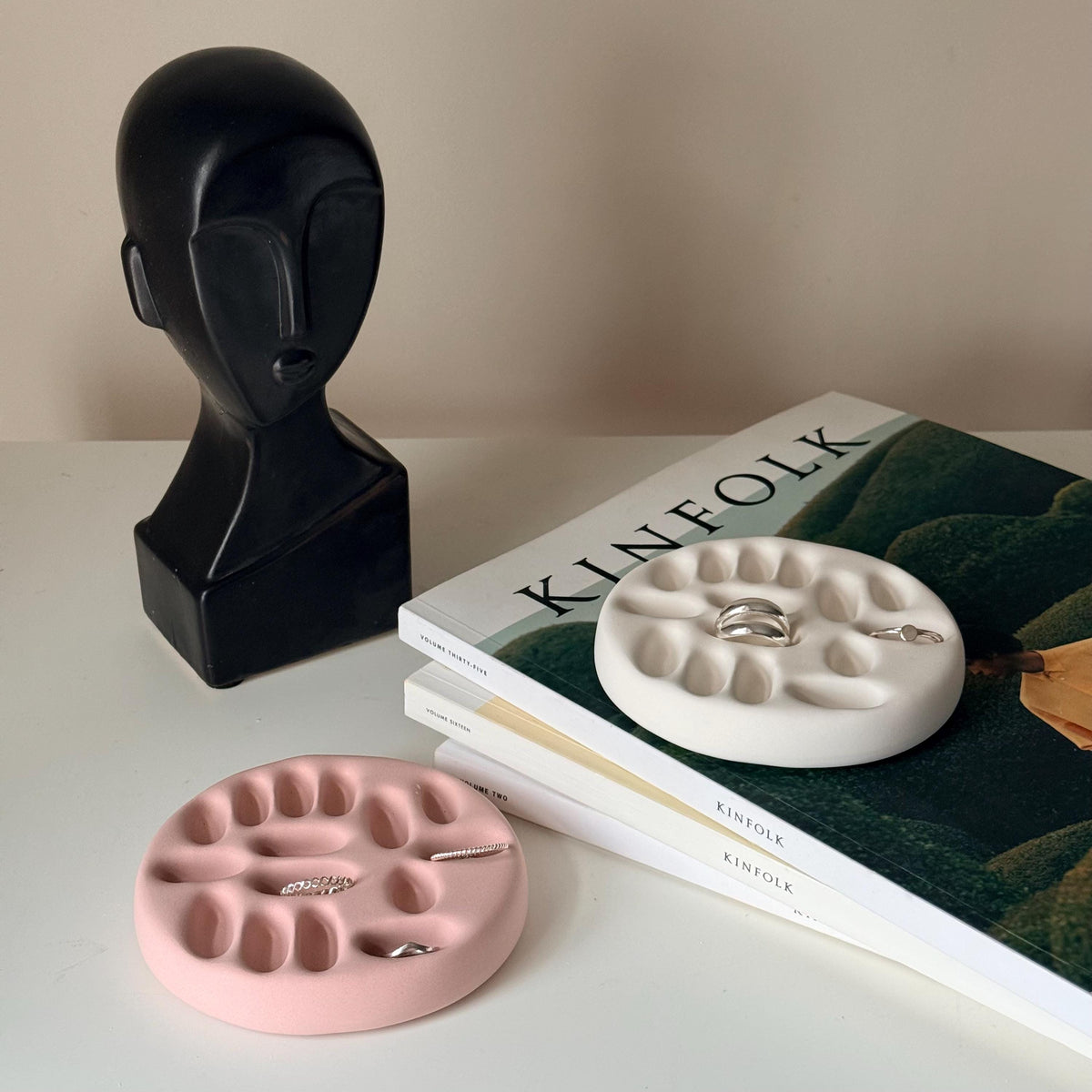 Minimal Ring Organizer Dish | Sculptural Jesmonite Tray-2