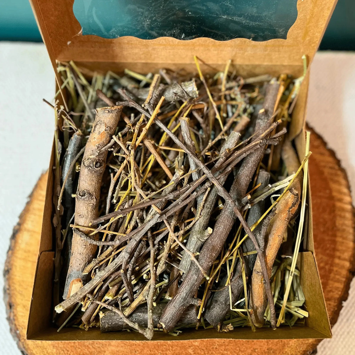 Bunny Chew Box: Apple, Kiwi, Currant & Gooseberry-2