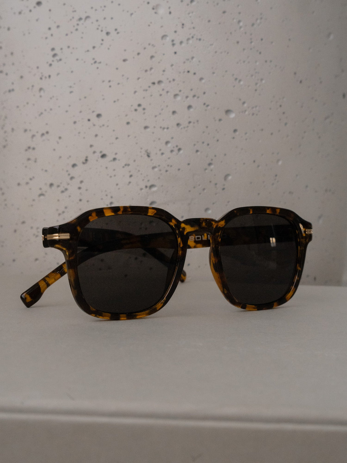 Boléro Quinn — Retro Square Sunglasses-21