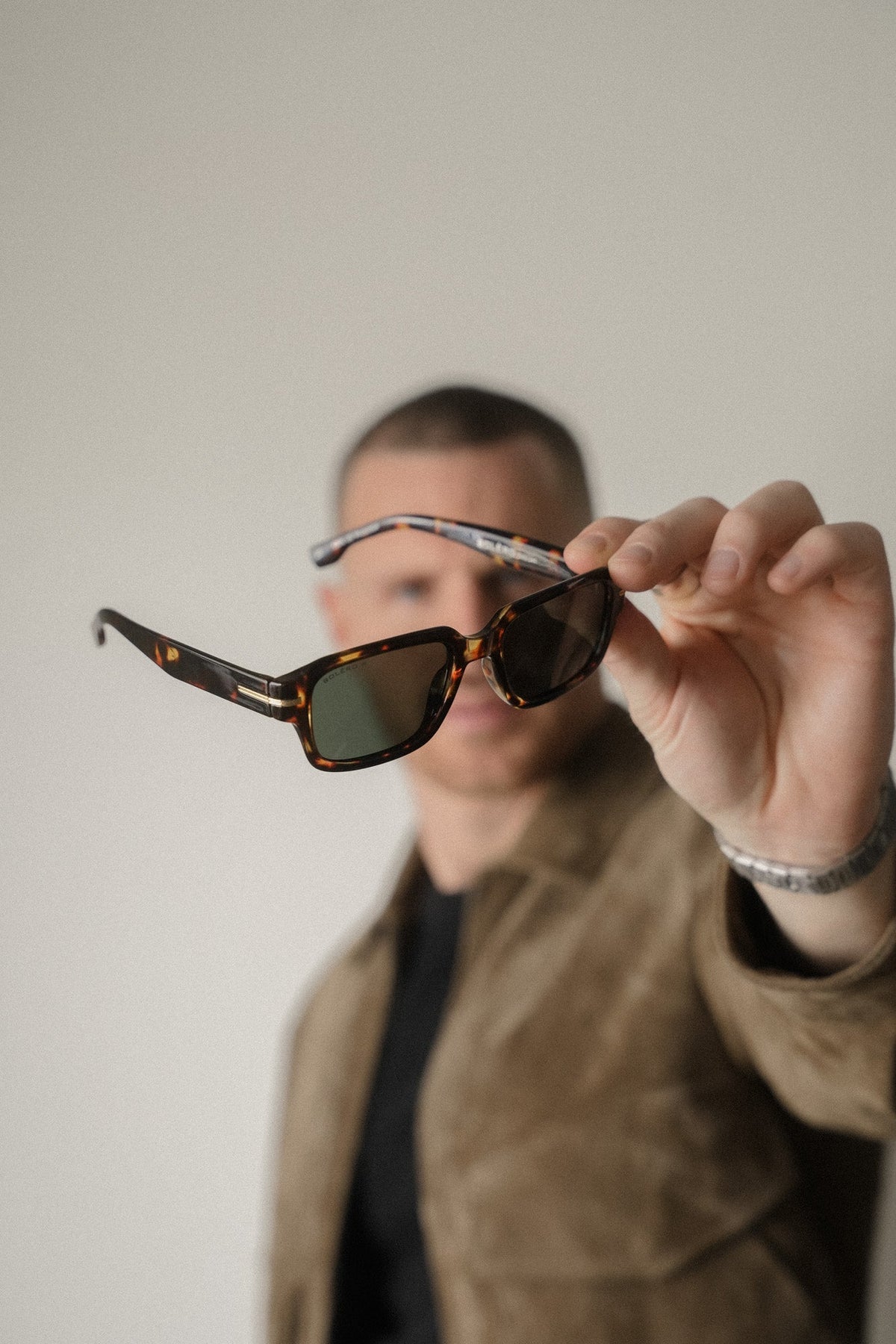 Boléro Rhea — Retro Rectangle Sunglasses-14
