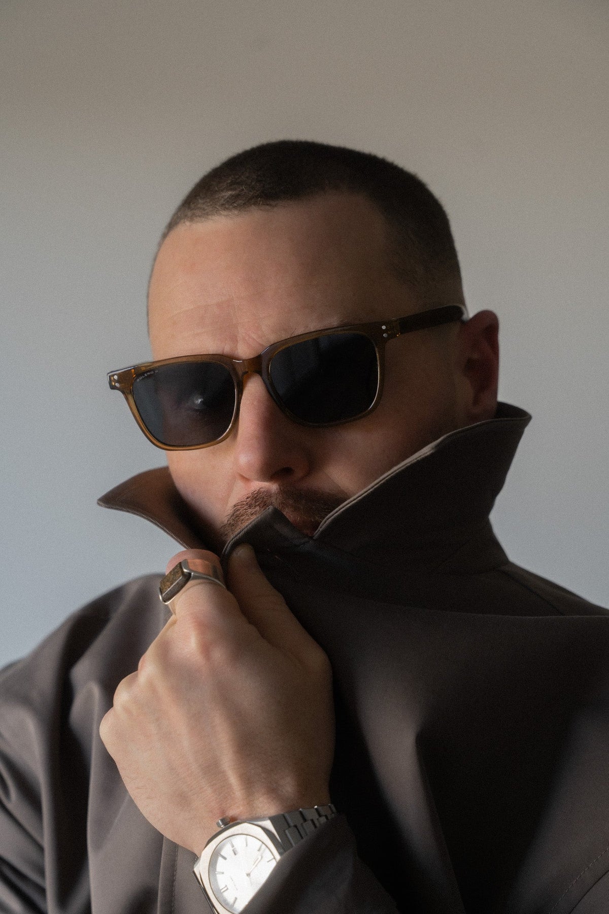 Boléro Vale — Black Classic Square Sunglasses-24