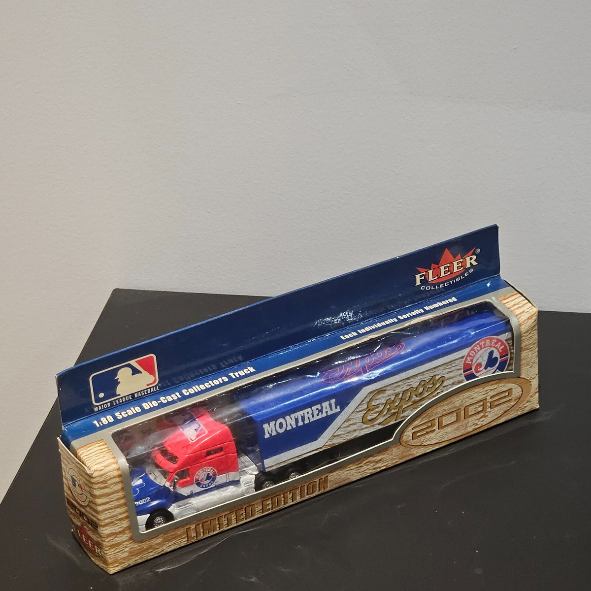 2002 Fleer Collectibles MLB Montreal Expos 1:80 Scale Die-Cast Collector Truck