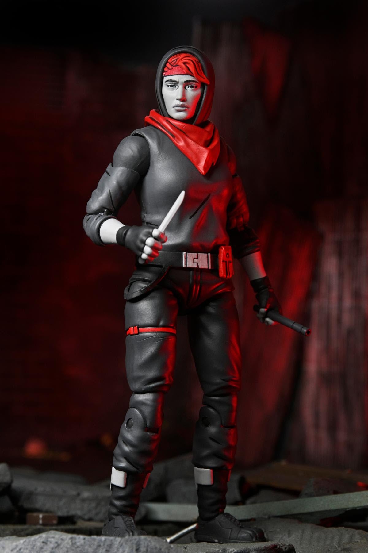 Teenage Mutant Ninja Turtles (The Last Ronin- The Lost Years) - 7” Scale Action Figure - April (Nightwatcher)-4